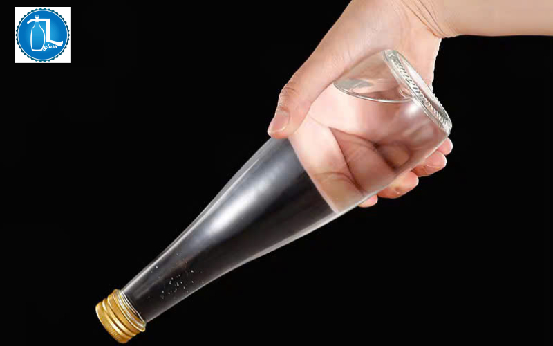 Chai đựng nước khoáng 500ml dáng bầu chai đựng nước khoáng 500ml thủy tinh dáng bầu